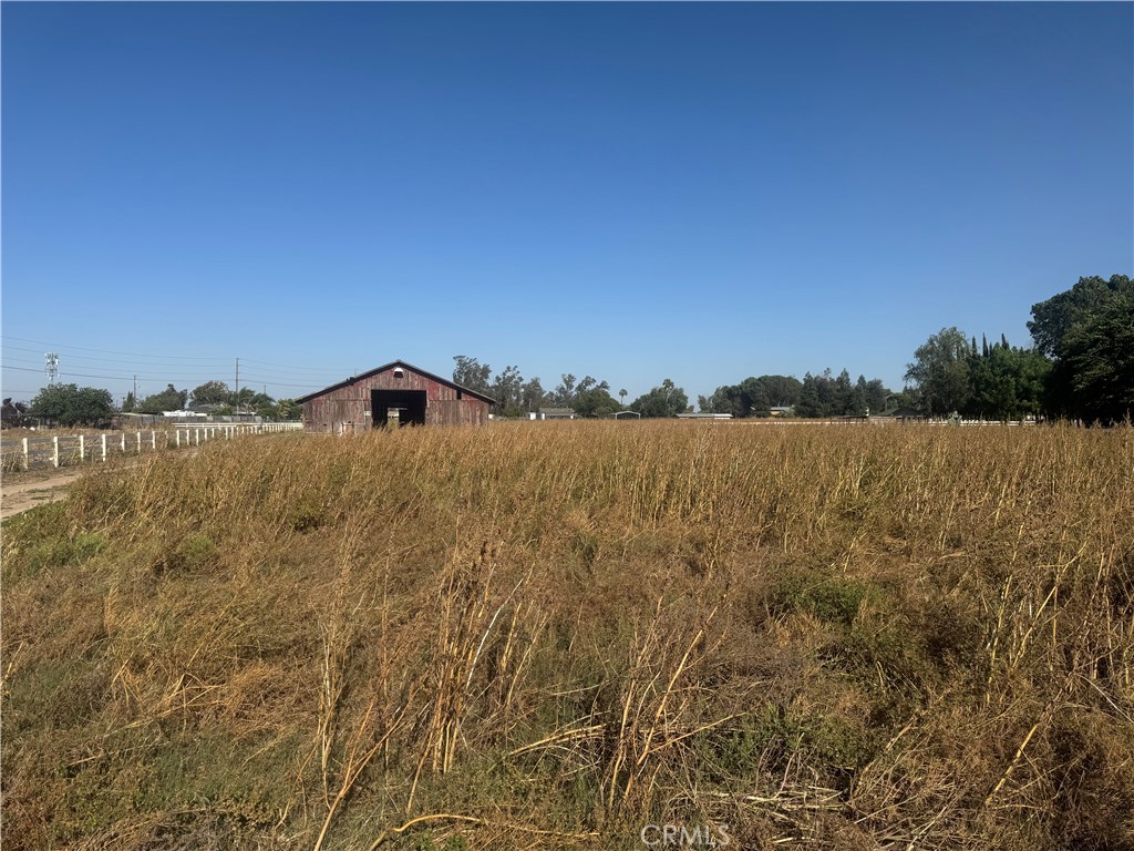 1 Gurr Rd, Atwater, CA 95301