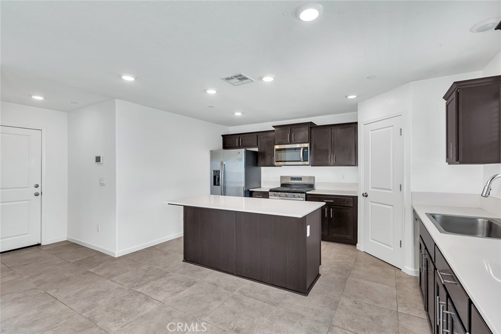 324 Shafer Trail Ct, Merced, CA 95341