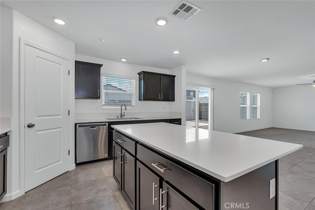 324 Shafer Trail Ct, Merced, CA 95341