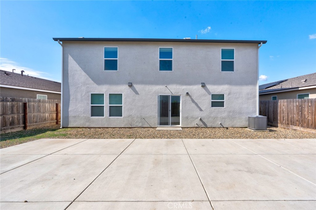 324 Shafer Trail Ct, Merced, CA 95341