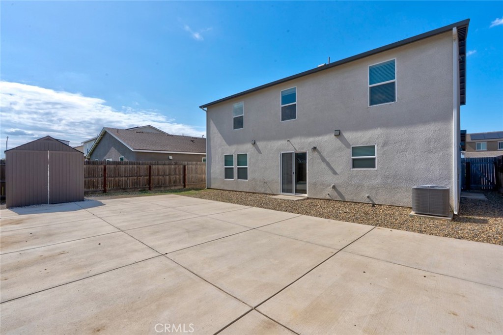 324 Shafer Trail Ct, Merced, CA 95341