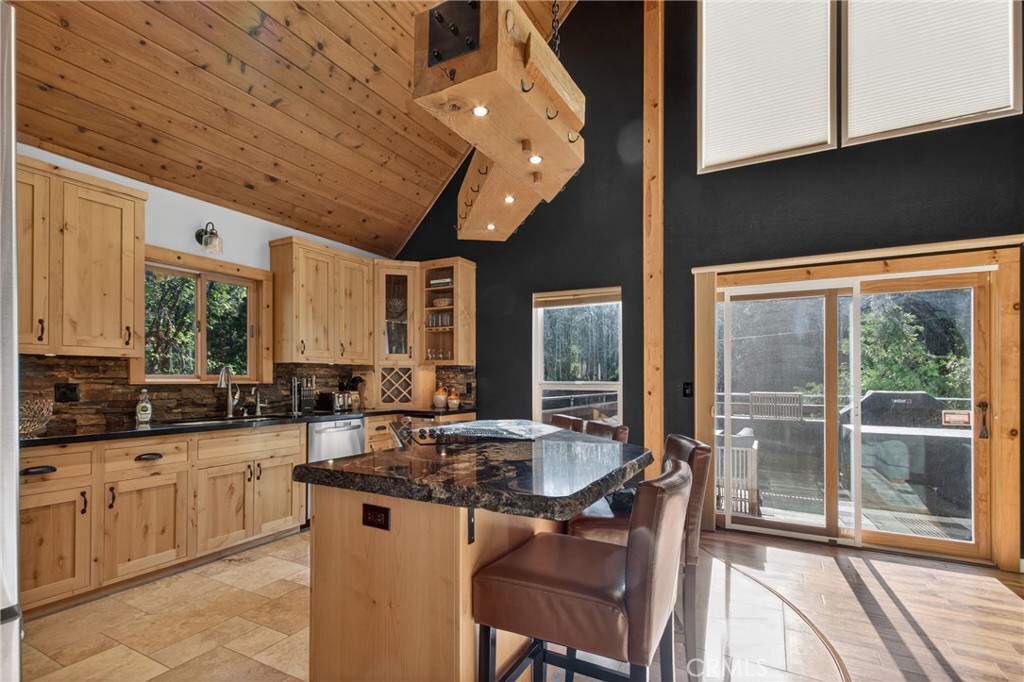 22437 Robin Hood, Twain Harte, CA 95383