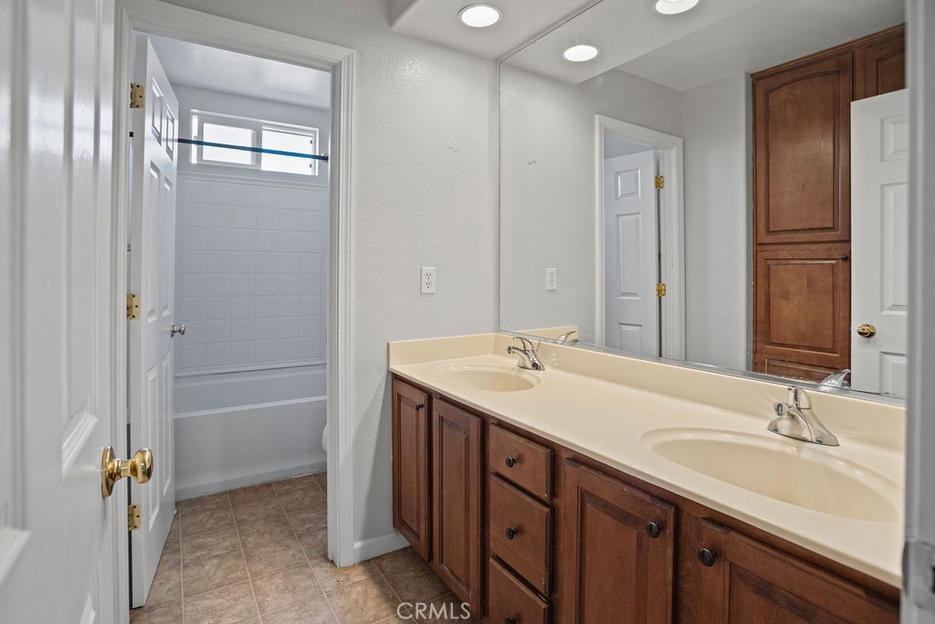 1295 Wildcat, Merced, CA 95348