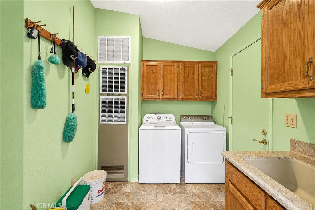 3519 Oakdale Rd, Winton, CA 95388
