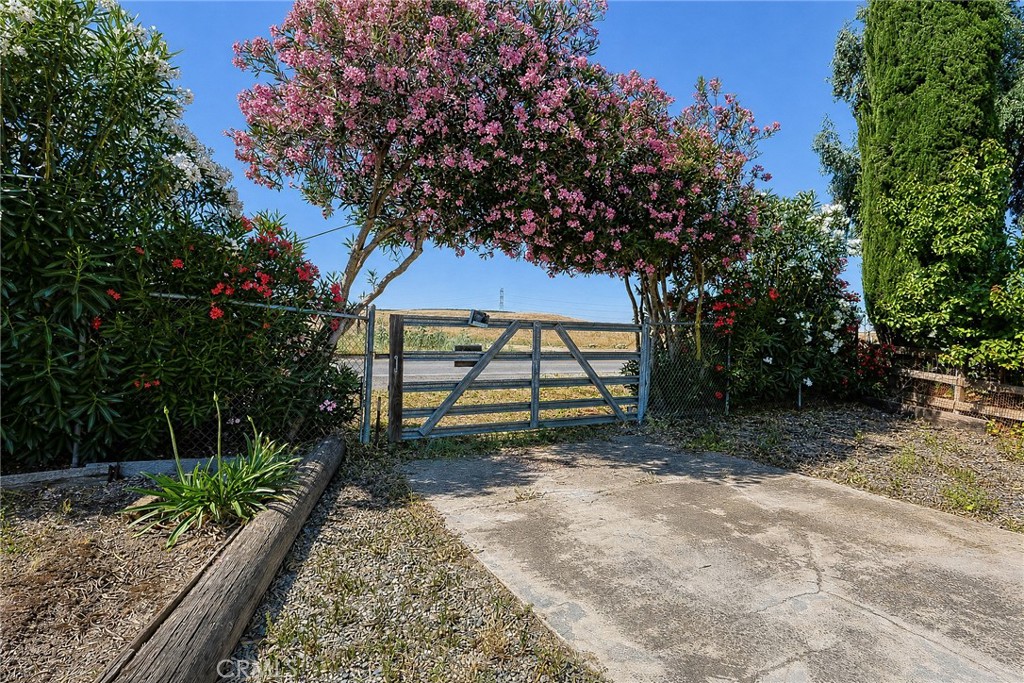 3519 Oakdale Rd, Winton, CA 95388