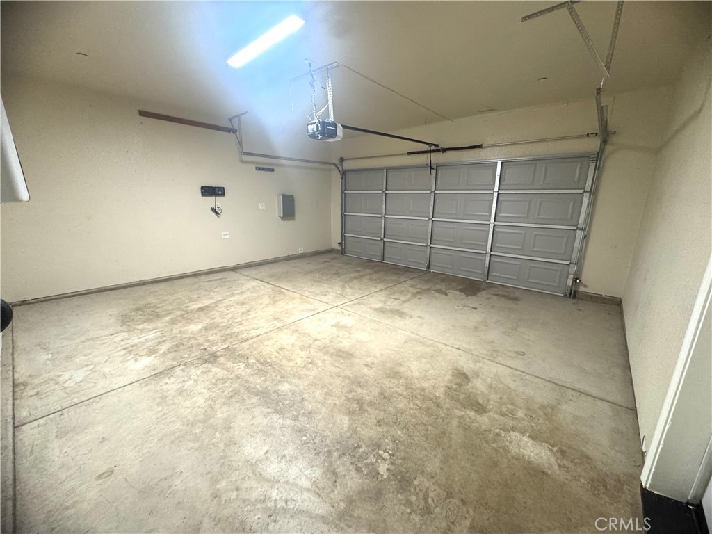 1339 Playa Del Rey, Merced, CA 95348