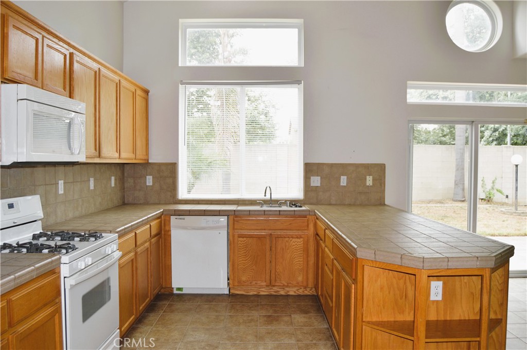 457 Petunia Ct, Merced, CA 95341