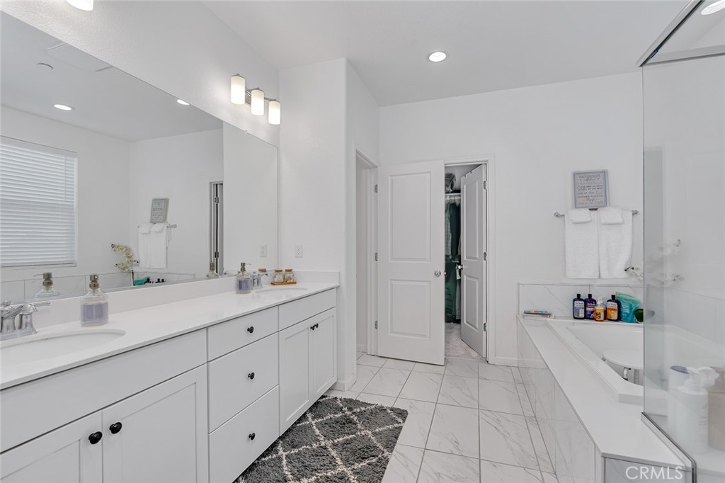 3588 Sunstone Ct, Merced, CA 95340