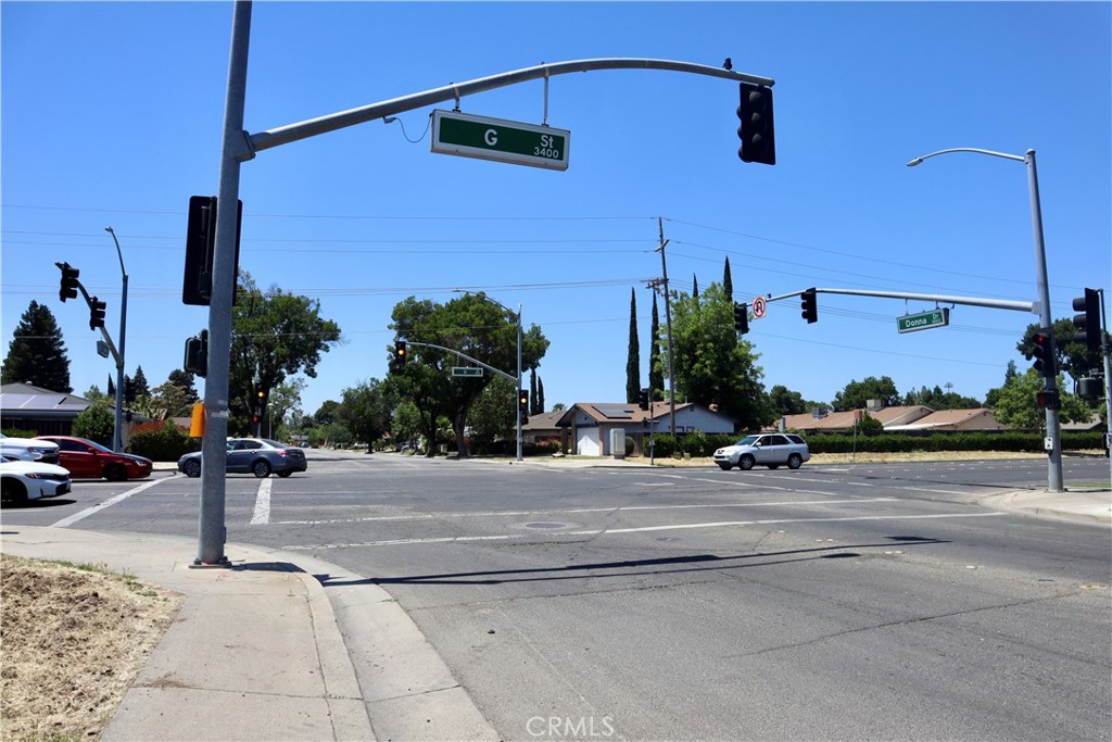 3454 G St, Merced, CA 95340