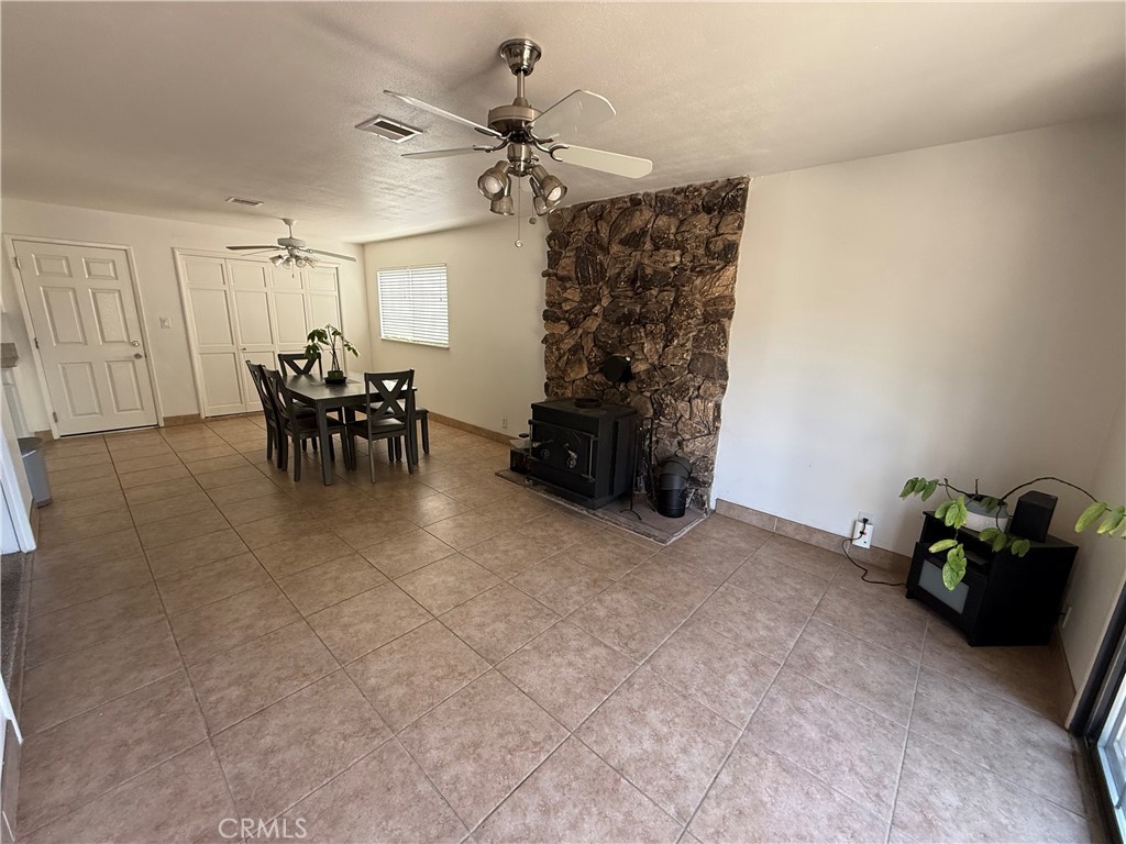 1064 Tioga, Manteca, CA 95337