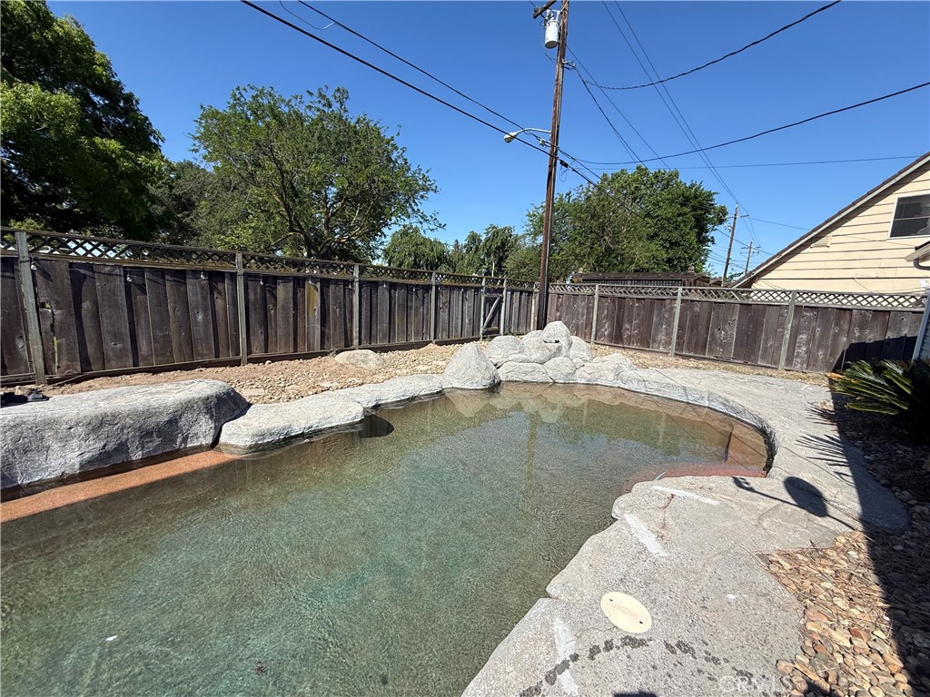 1064 Tioga, Manteca, CA 95337