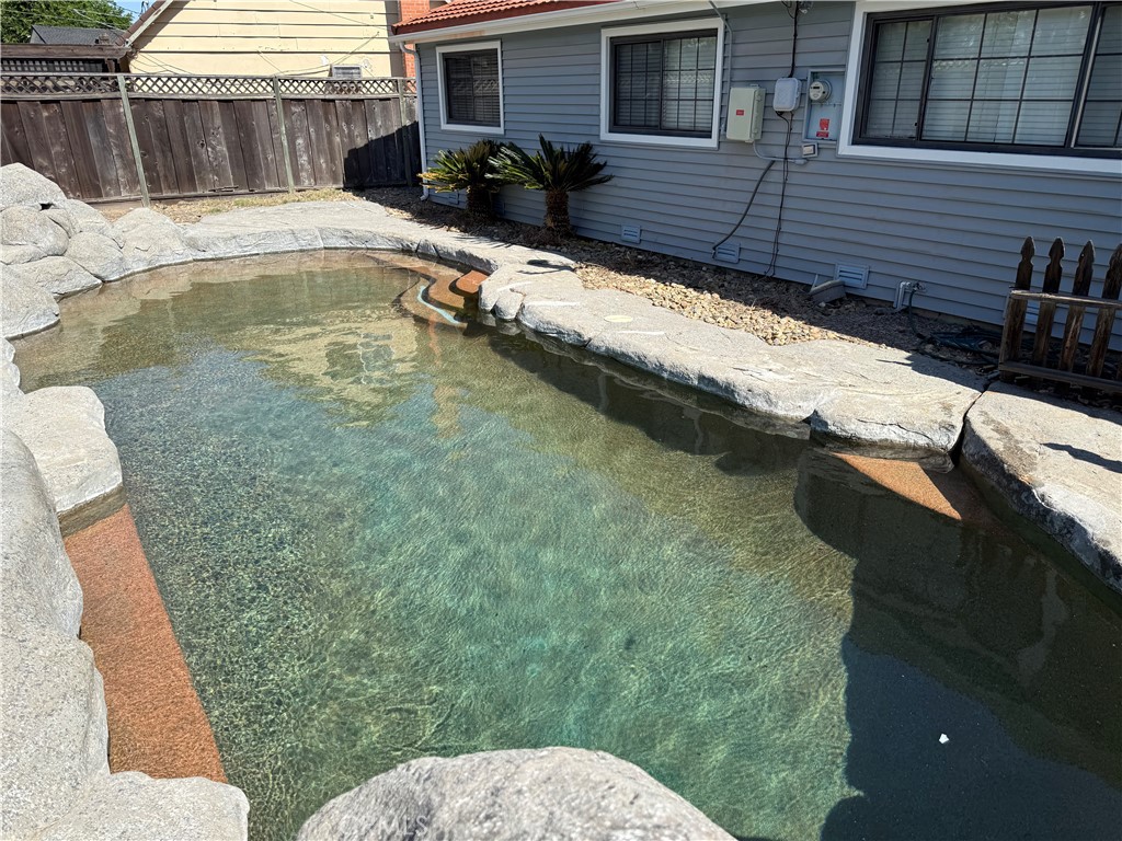 1064 Tioga, Manteca, CA 95337