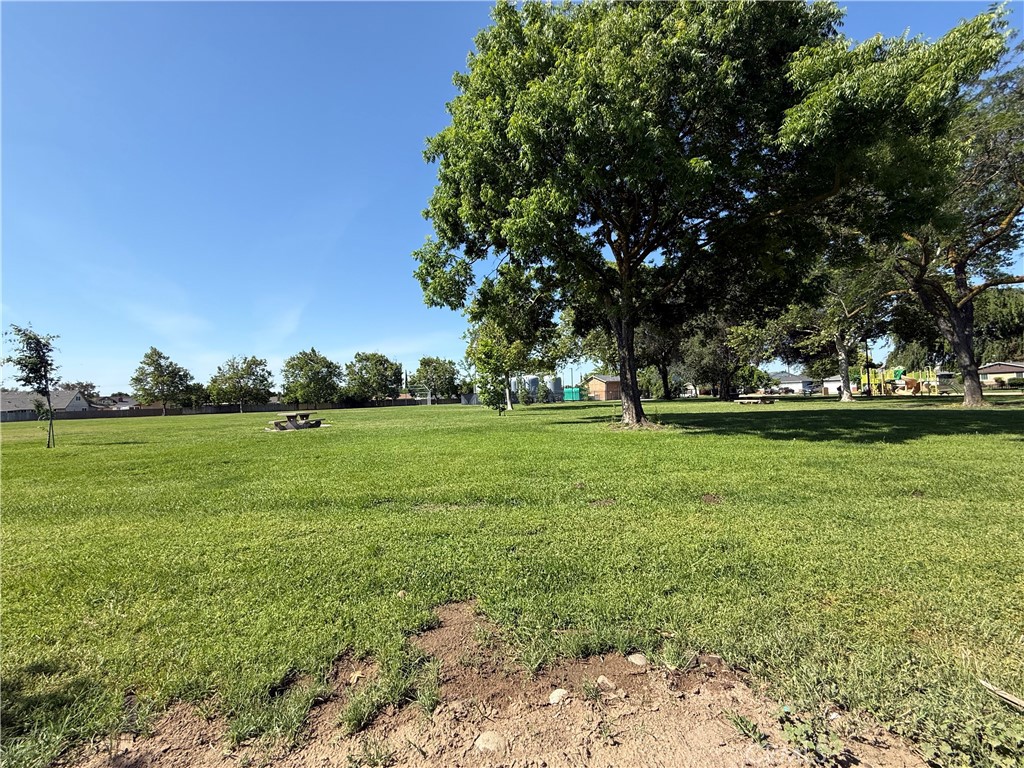 1064 Tioga, Manteca, CA 95337