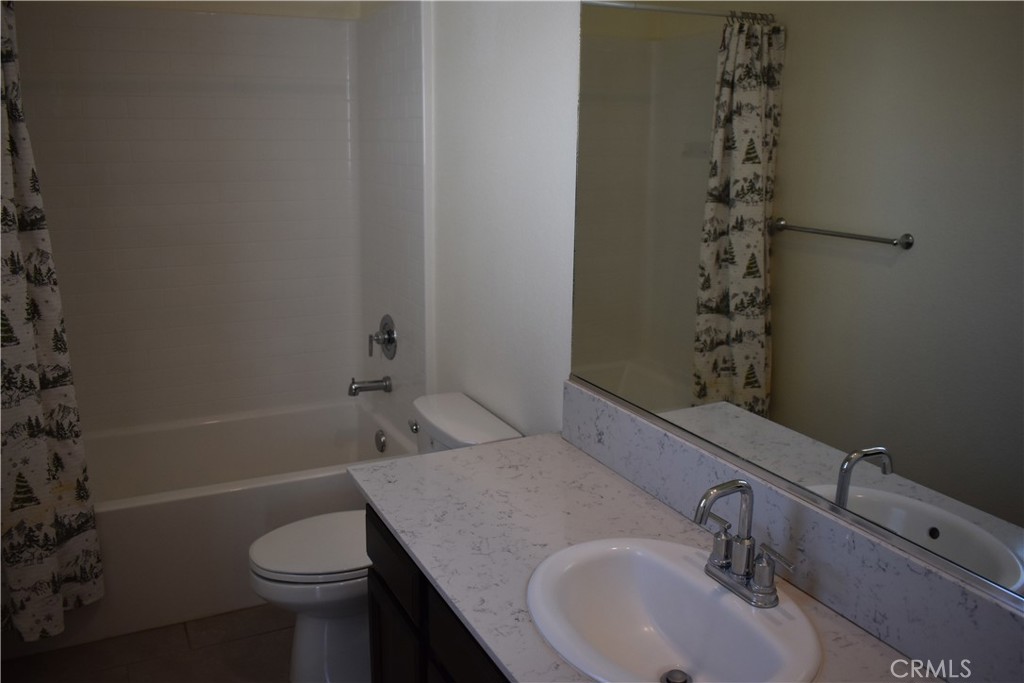 2382 Explorador, Merced, CA 95340