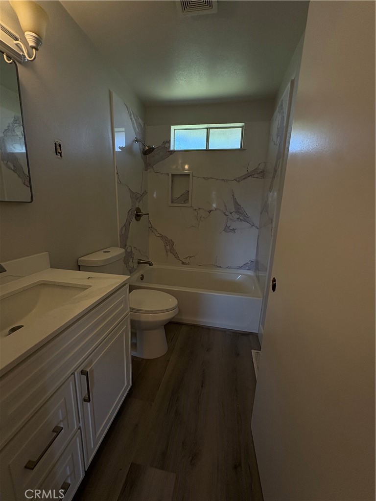 1963 Merced, Merced, CA 95341