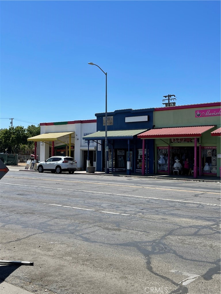 107 E Yosemite, Madera, CA 93638