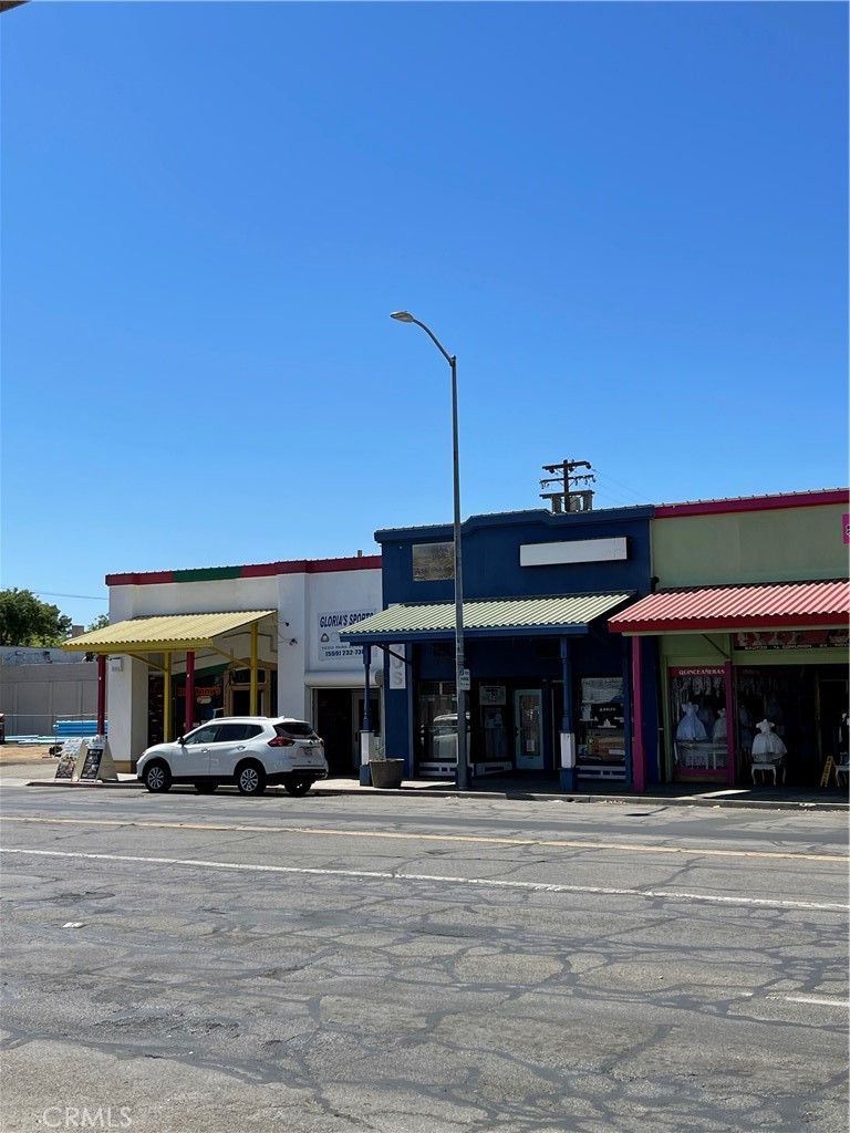 107 E Yosemite, Madera, CA 93638