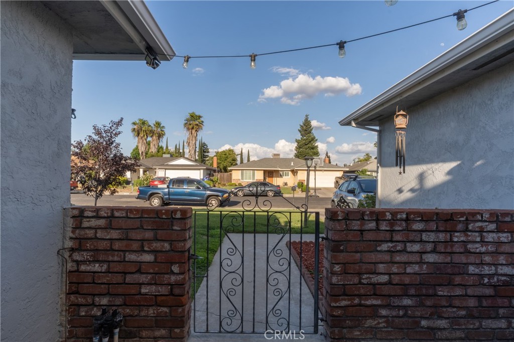 2869 Hillcrest St, Atwater, CA 95301