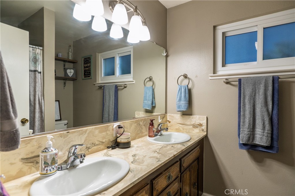 2869 Hillcrest St, Atwater, CA 95301