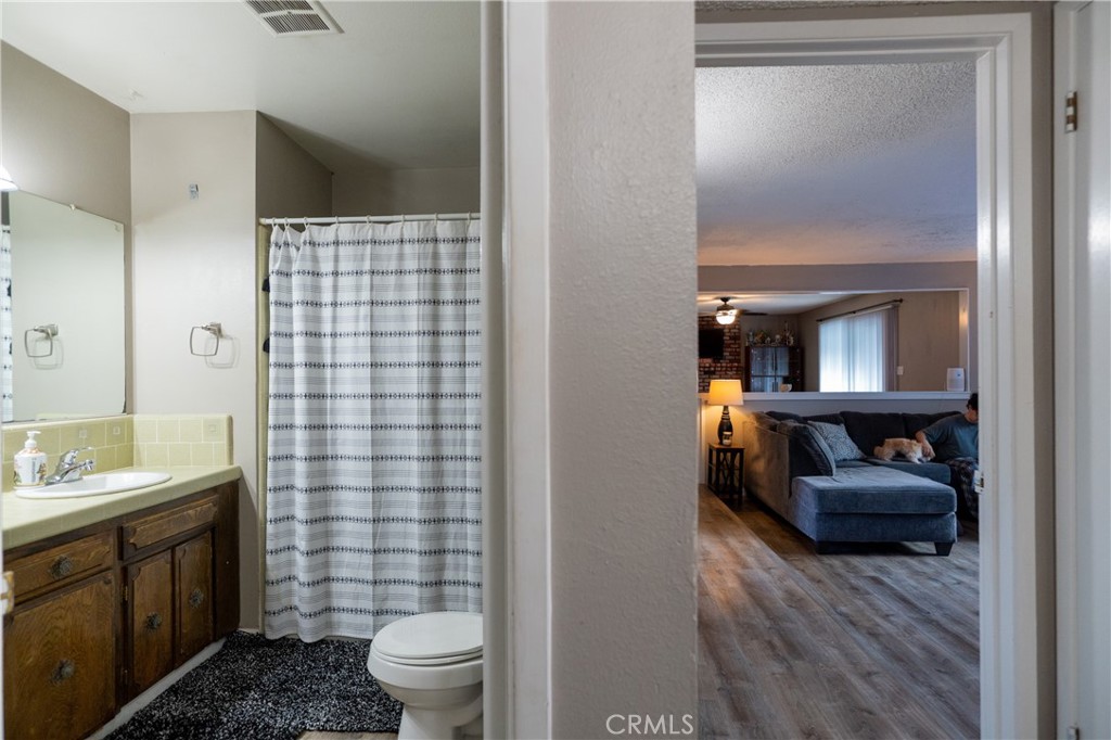 2869 Hillcrest St, Atwater, CA 95301