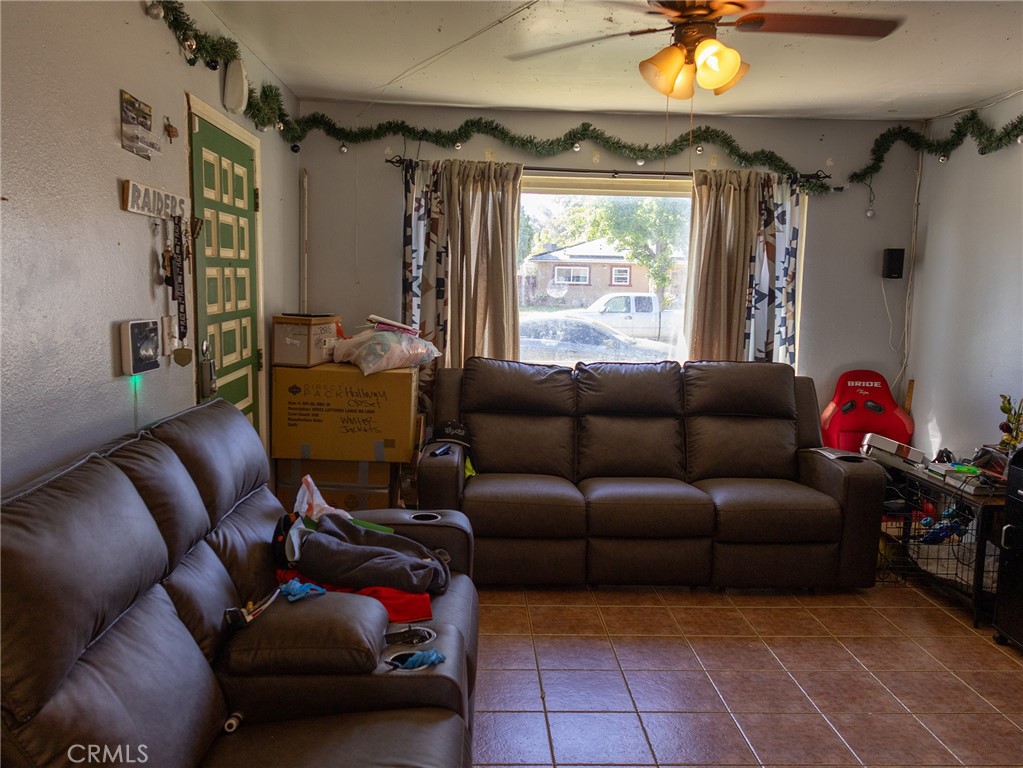1680 Juneau Ct, Merced, CA 95348