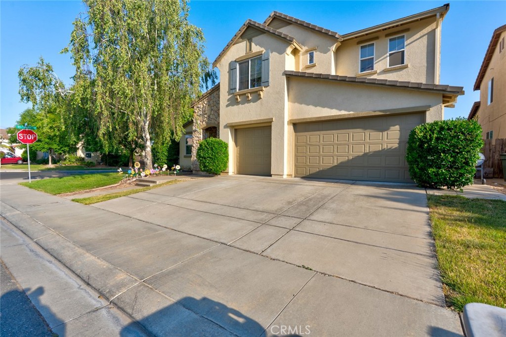 1254 Lurs Ct, Merced, CA 95348