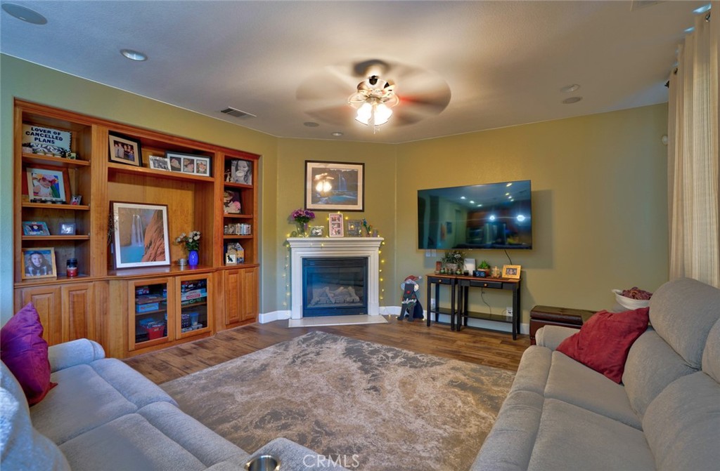 1254 Lurs Ct, Merced, CA 95348