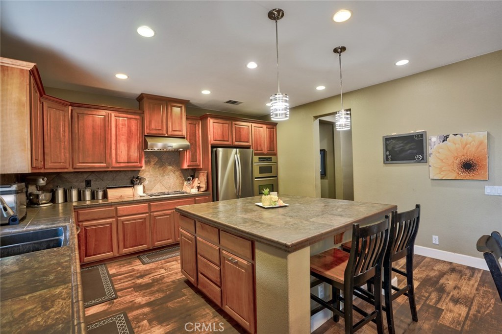 1254 Lurs Ct, Merced, CA 95348