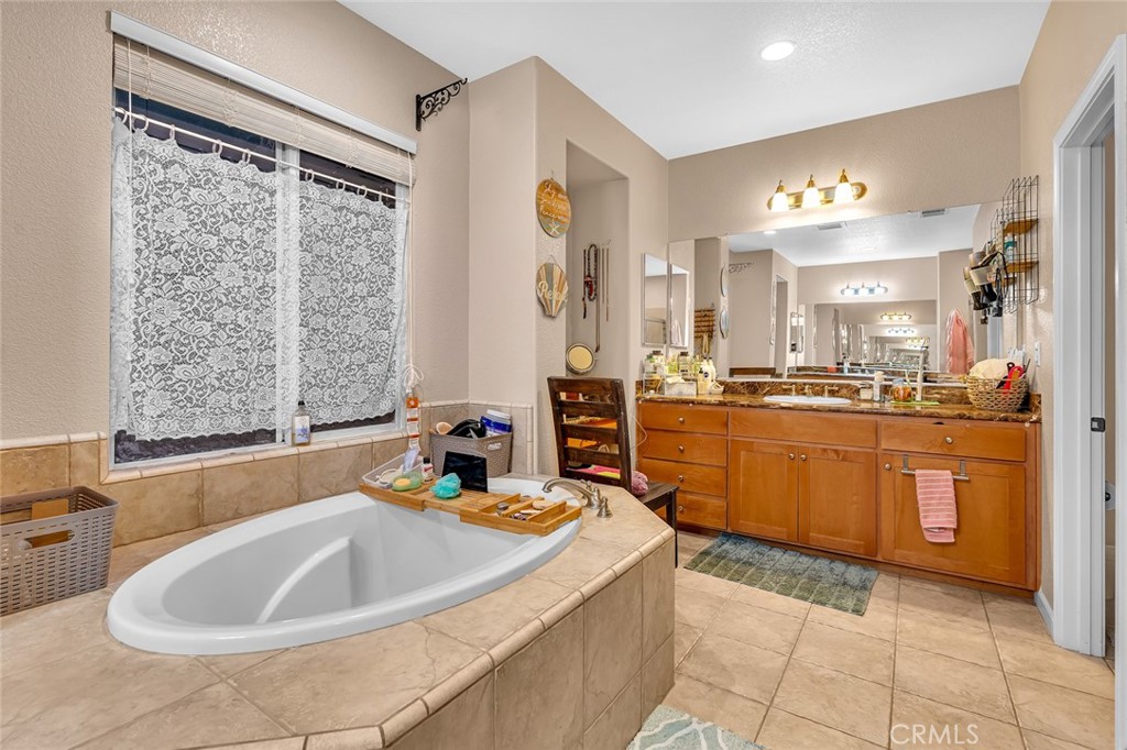 4027 Sisteron Ct, Merced, CA 95348