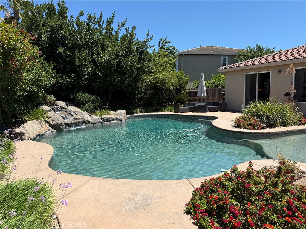 9190 Hunters Creek, Chowchilla, CA 93610