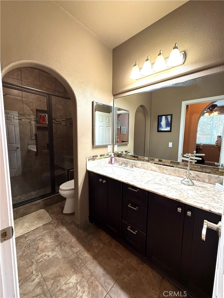 9190 Hunters Creek, Chowchilla, CA 93610