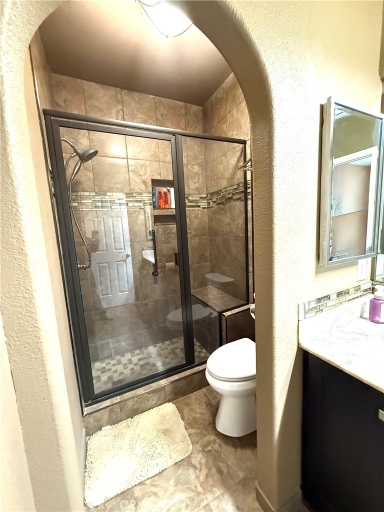 9190 Hunters Creek, Chowchilla, CA 93610