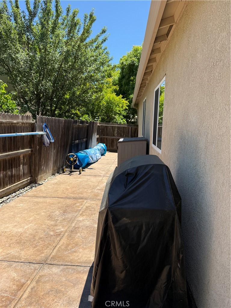 9190 Hunters Creek, Chowchilla, CA 93610