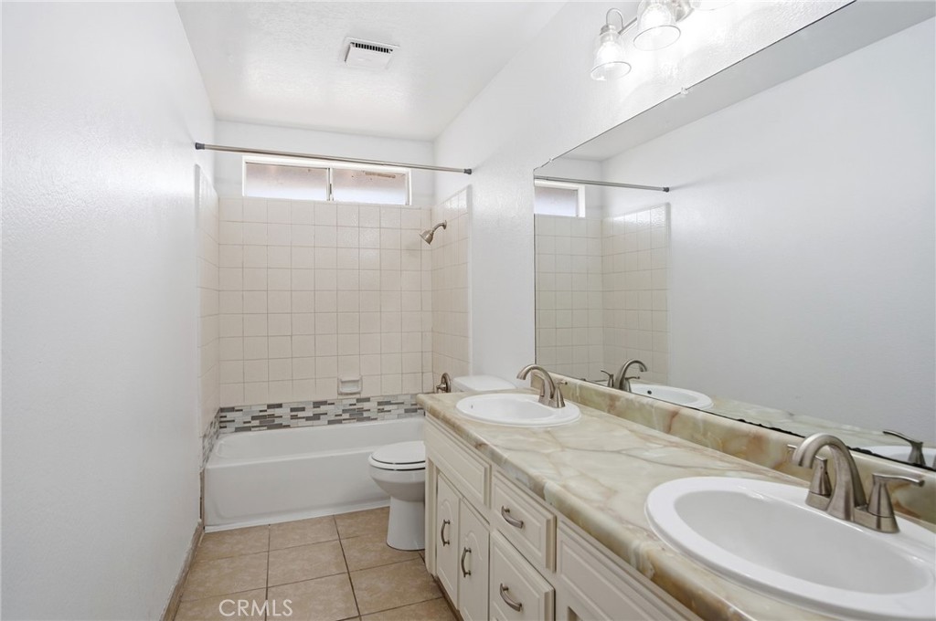 7161 Rita Way, Winton, CA 95388