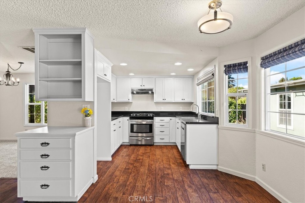 1325 Sherwood, Turlock, CA 95380
