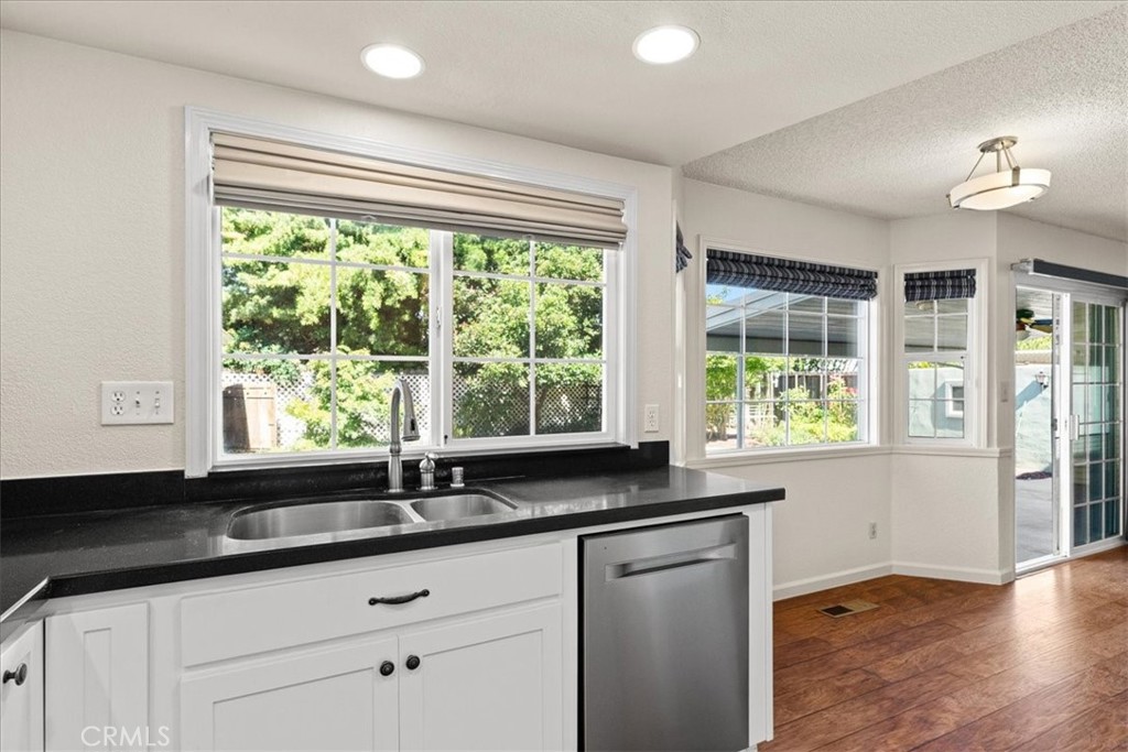 1325 Sherwood, Turlock, CA 95380