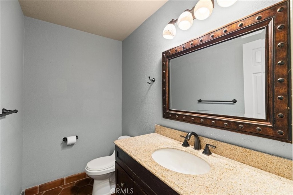 1325 Sherwood, Turlock, CA 95380