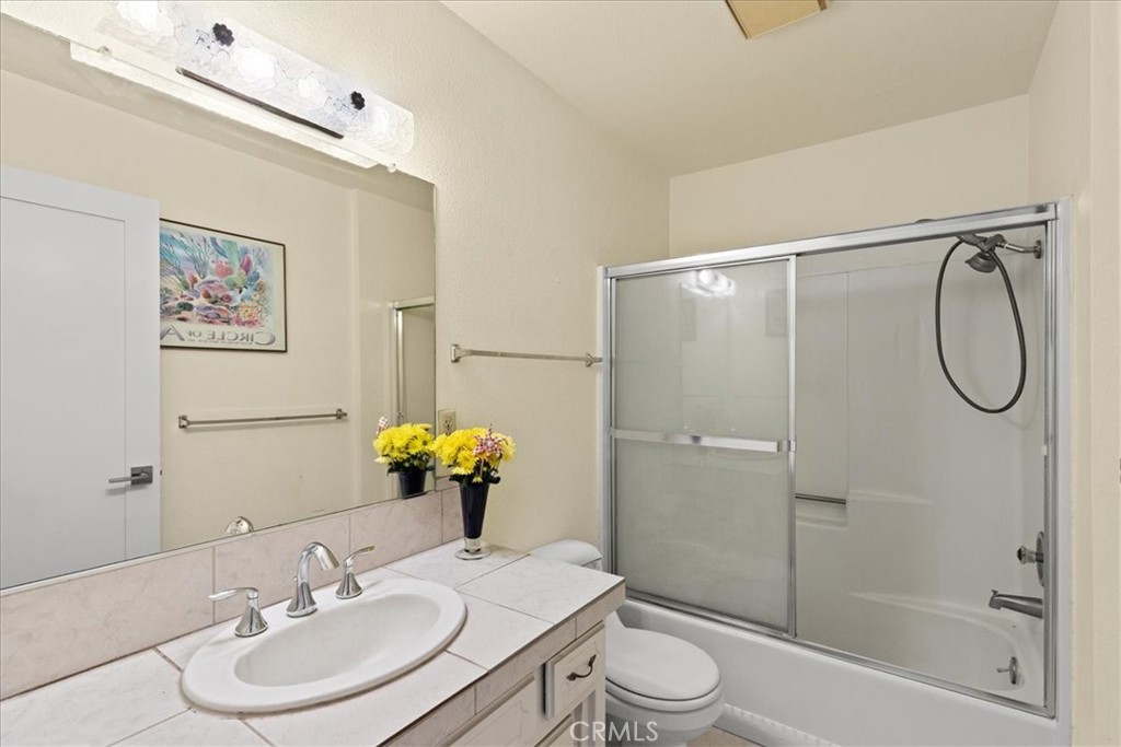 1325 Sherwood, Turlock, CA 95380