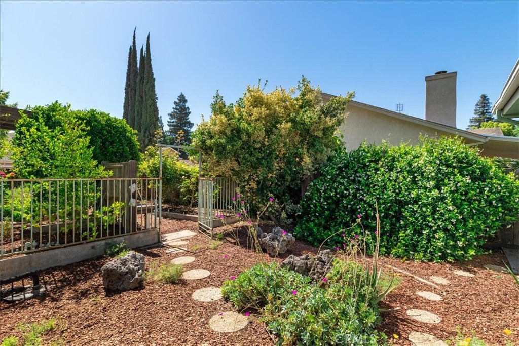 1325 Sherwood, Turlock, CA 95380