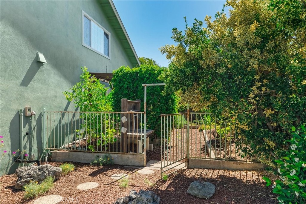 1325 Sherwood, Turlock, CA 95380