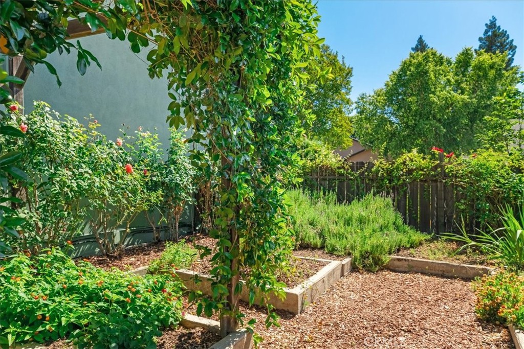 1325 Sherwood, Turlock, CA 95380