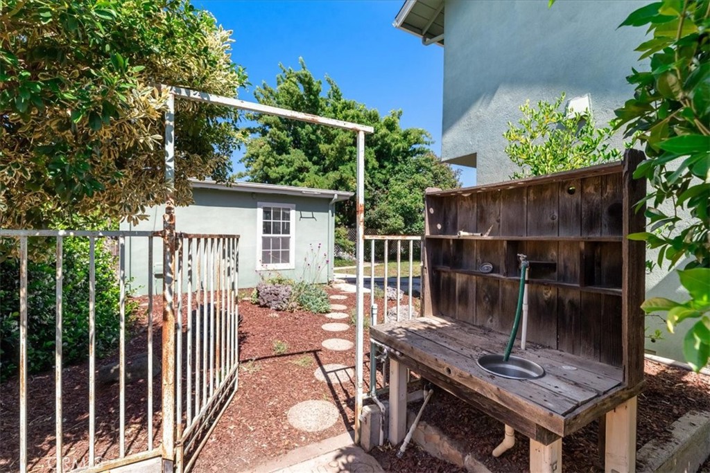 1325 Sherwood, Turlock, CA 95380