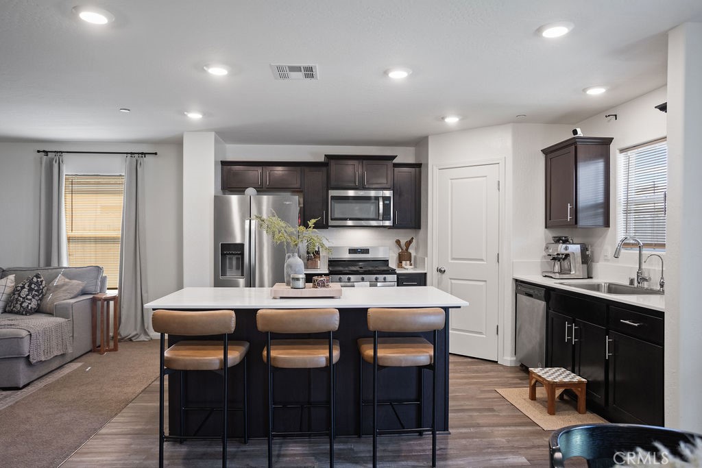 727 Veronica Ct, Merced, CA 95341