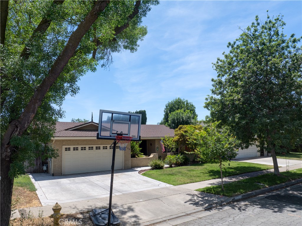 1146 Gregory Ct, Merced, CA 95340