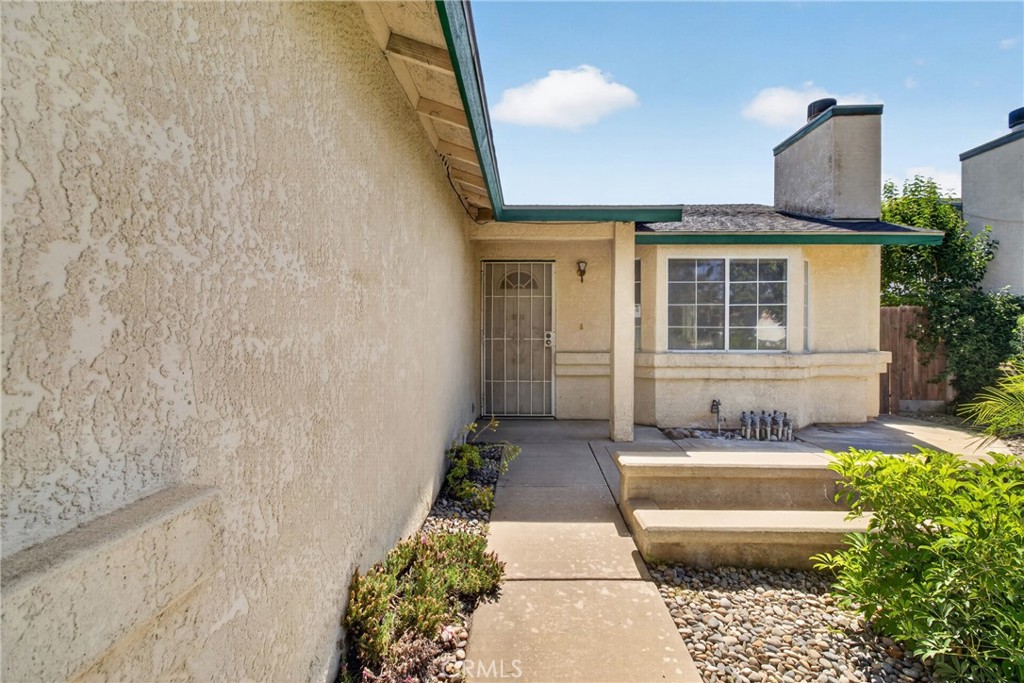 336 Serano, Merced, CA 95341
