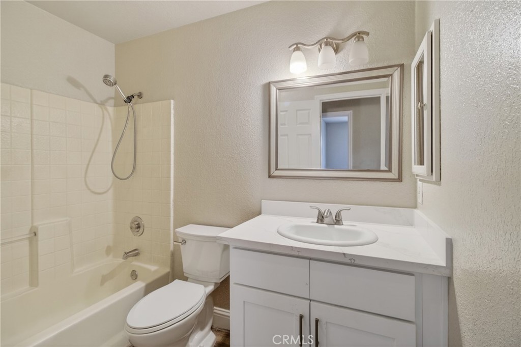 336 Serano, Merced, CA 95341