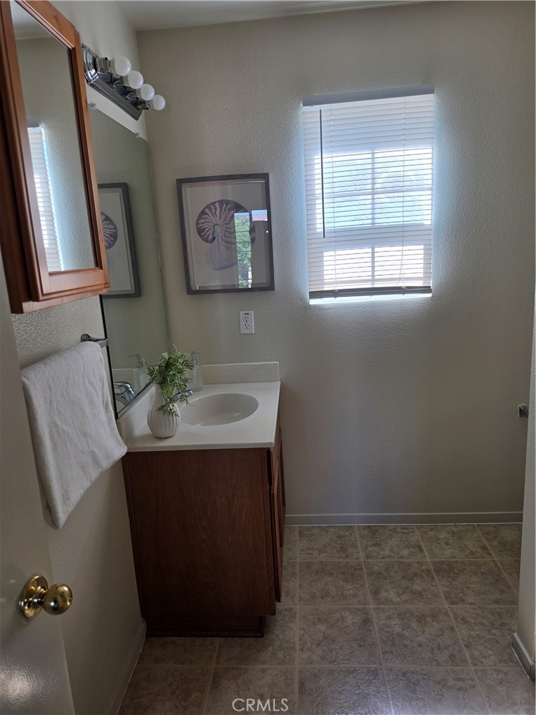 4323 Briggs Ln, Merced, CA 95348