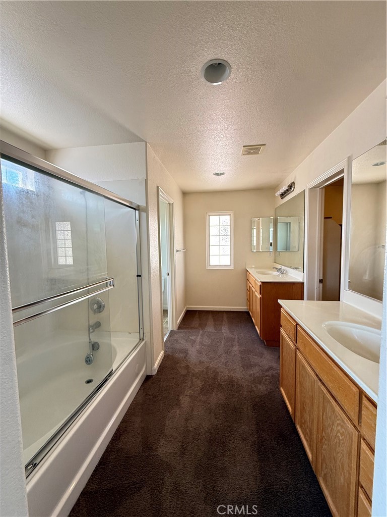 1372 Derby Ct, Merced, CA 95348