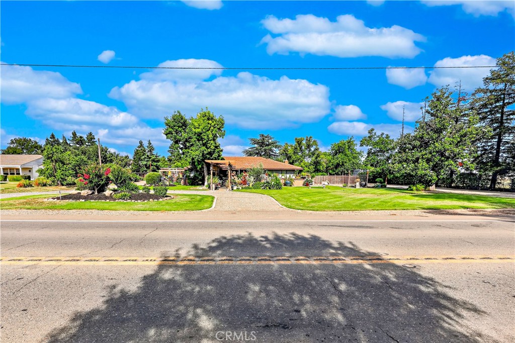 3629 N Lake, Merced, CA 95340