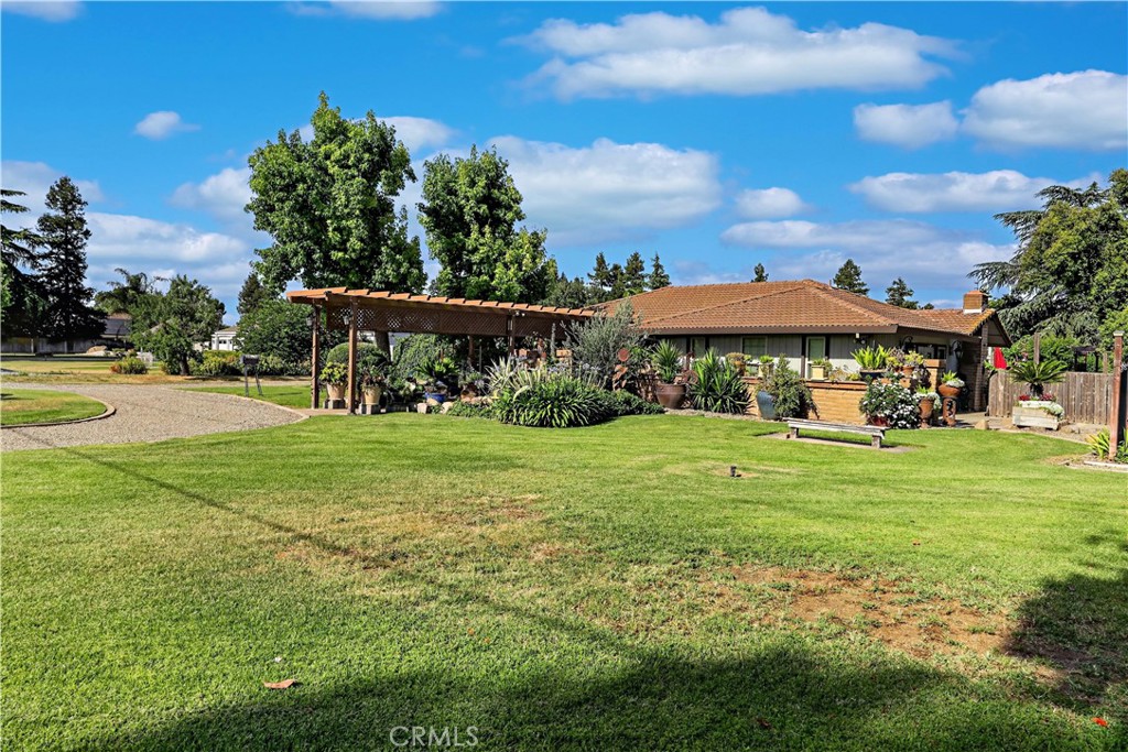 3629 N Lake, Merced, CA 95340